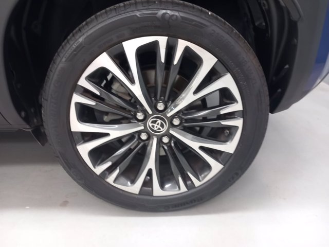 TOYOTA Yaris cross 1.5h lounge fwd 116cv e-cvt