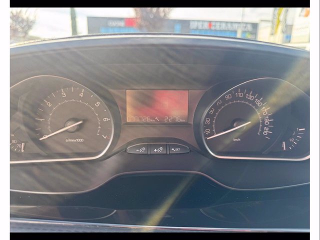 PEUGEOT 2008 PureTech 82 Active