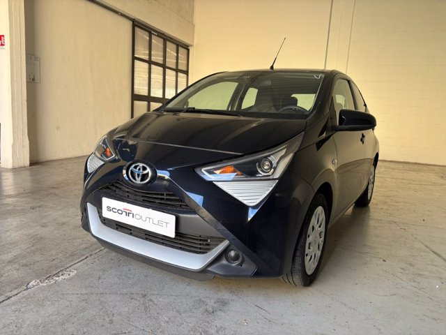 TOYOTA Aygo 5p 1.0 x-play 72cv