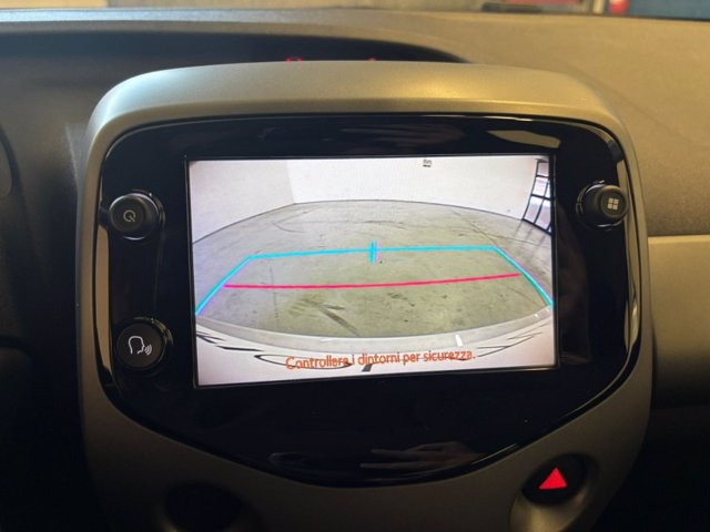 TOYOTA Aygo 5p 1.0 x-play 72cv