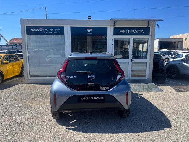 TOYOTA Aygo x 1.0 active 72cv
