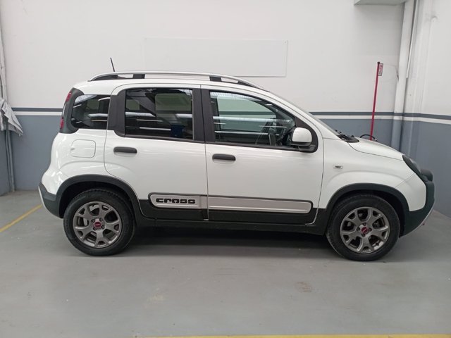 FIAT Panda 1.0 firefly hybrid cross s&s 70cv