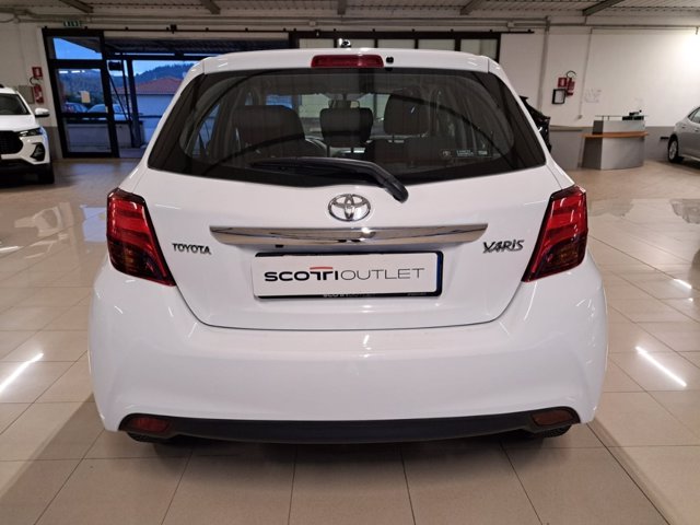 TOYOTA Yaris 1.3 5 porte Trend "Red Edition"