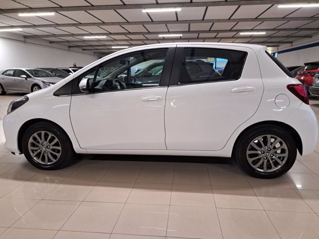 TOYOTA Yaris 1.3 5 porte Trend "Red Edition"