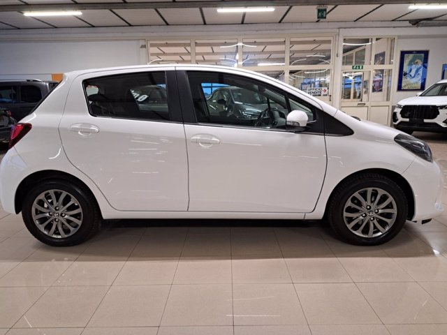 TOYOTA Yaris 1.3 5 porte Trend "Red Edition"