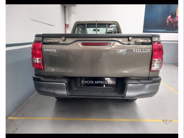 TOYOTA Hilux 2.4 d-4d c&c 4x4 comfort