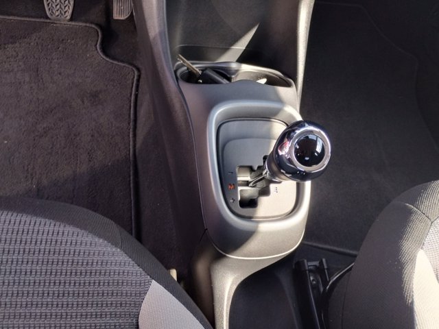 TOYOTA Aygo 5p 1.0 x-play m-mt 72cv