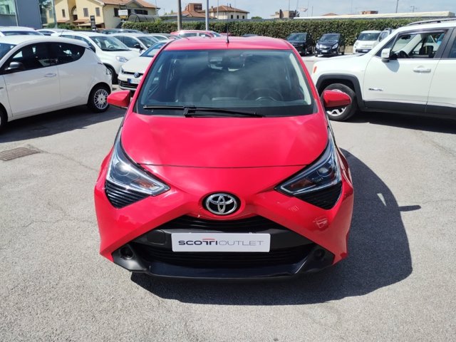 TOYOTA Aygo 5p 1.0 x-play m-mt 72cv