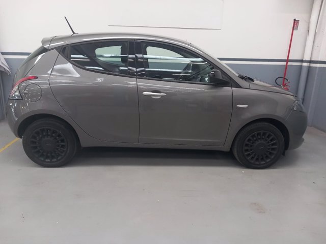 LANCIA Ypsilon 1.0 firefly hybrid silver s&s 70cv