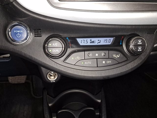 TOYOTA Yaris 5p 1.5h lounge