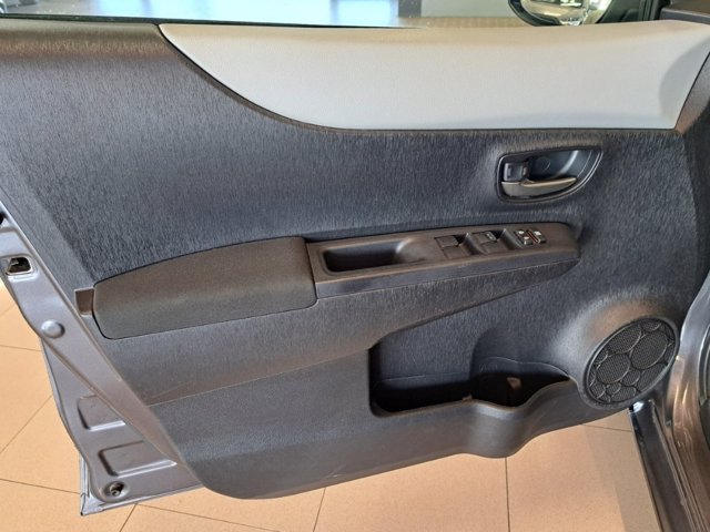 TOYOTA Yaris 5p 1.5h lounge