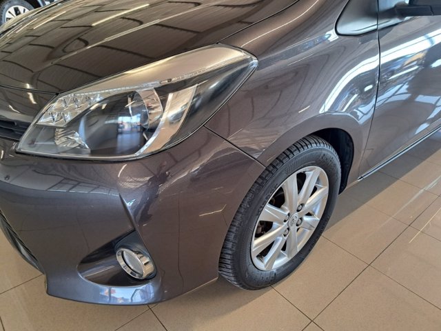 TOYOTA Yaris 5p 1.5h lounge