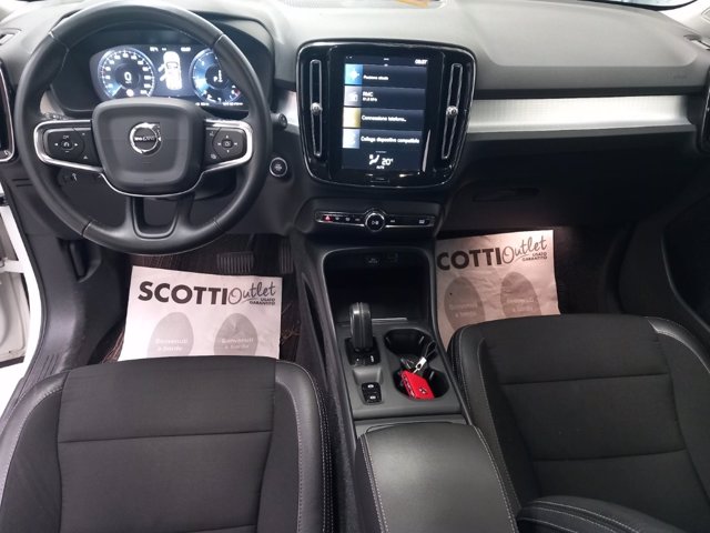 VOLVO Xc40 2.0 d3 momentum geartronic my20