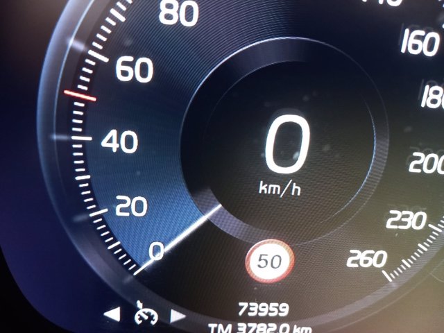 VOLVO Xc40 2.0 d3 momentum geartronic my20