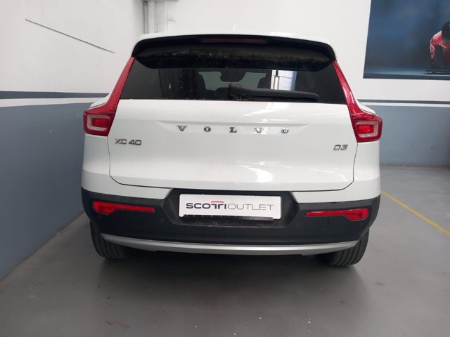 VOLVO Xc40 2.0 d3 momentum geartronic my20