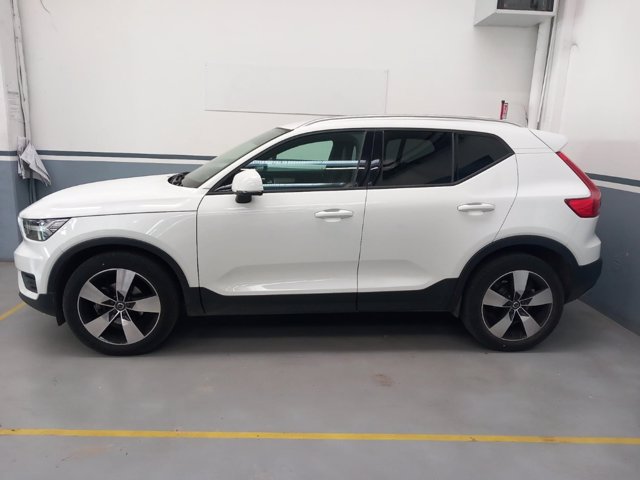 VOLVO Xc40 2.0 d3 momentum geartronic my20