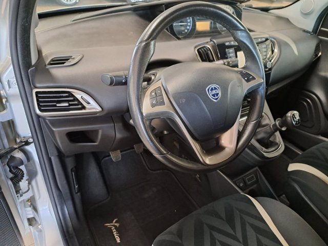 LANCIA Ypsilon 1.2 gold 69cv my16