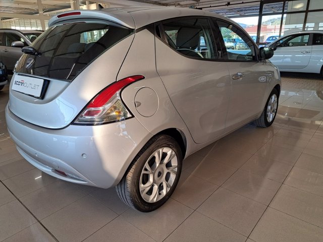 LANCIA Ypsilon 1.2 gold 69cv my16