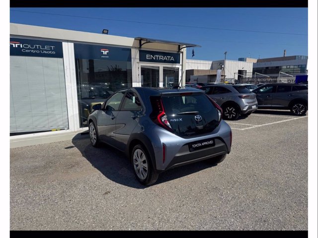 TOYOTA Aygo x 1.0 active 72cv