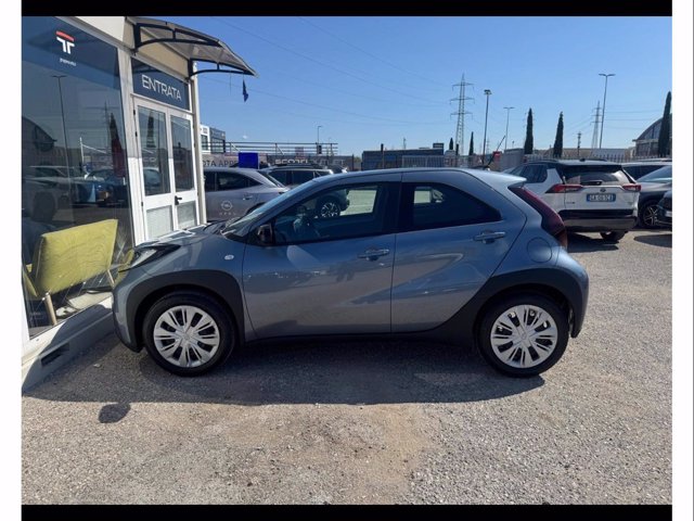 TOYOTA Aygo x 1.0 active 72cv