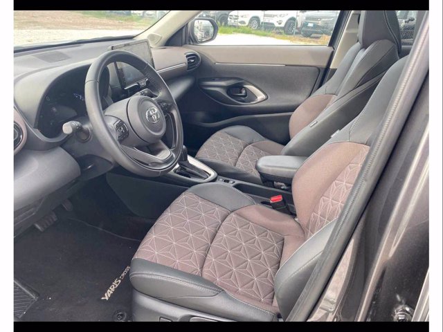 TOYOTA Yaris cross 1.5h lounge fwd 116cv e-cvt
