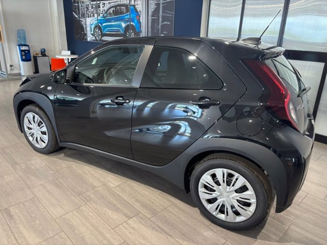 TOYOTA Aygo x 1.0 active 72cv