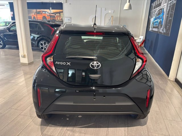 TOYOTA Aygo x 1.0 active 72cv