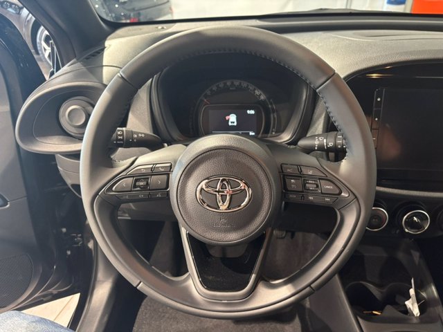 TOYOTA Aygo x 1.0 active 72cv