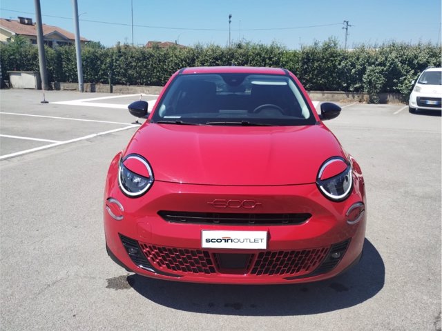 FIAT 600e Red