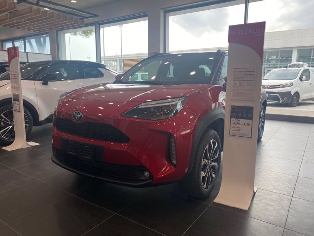 TOYOTA Yaris cross 1.5h trend fwd 130cv e-cvt