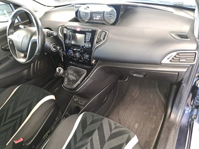 LANCIA Ypsilon 1.2 gold 69cv