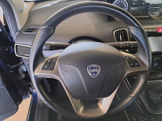 LANCIA Ypsilon 1.2 gold 69cv