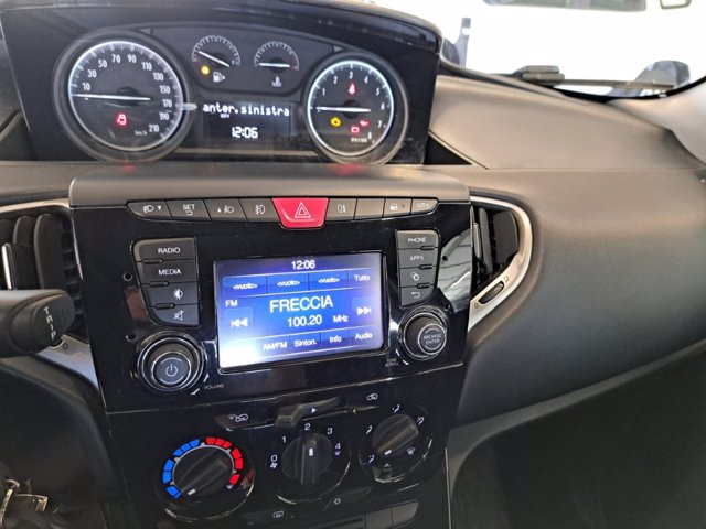 LANCIA Ypsilon 1.2 gold 69cv