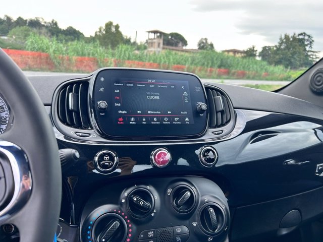 FIAT 500 1.0 hybrid cult 70cv