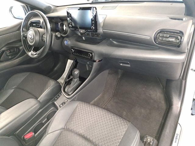 TOYOTA Yaris 1.5h style