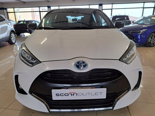 TOYOTA Yaris 1.5h style