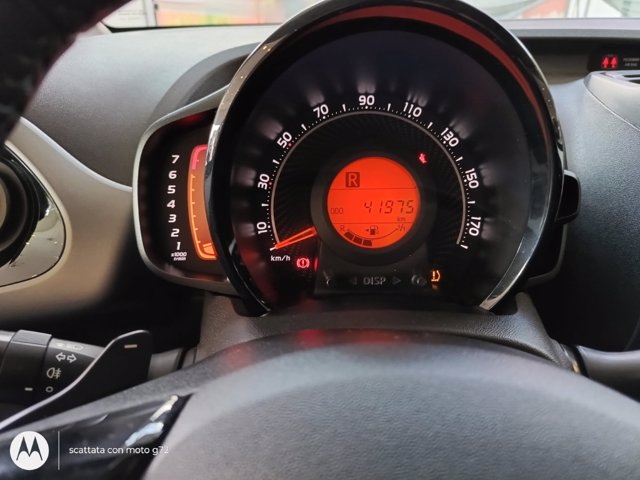 TOYOTA Aygo 5p 1.0 x-play m-mt 72cv