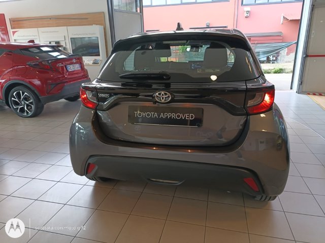 TOYOTA Yaris 1.0 active