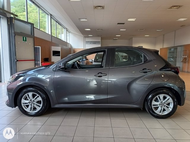 TOYOTA Yaris 1.0 active