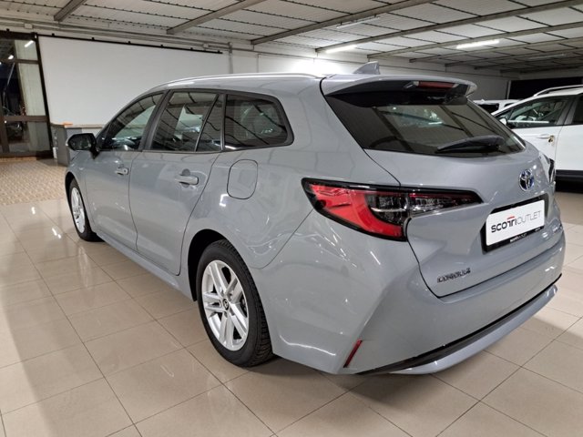 TOYOTA Corolla touring sports 1.8h business cvt