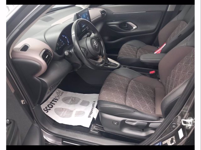 TOYOTA Yaris cross 1.5h lounge awd-i 116cv e-cvt