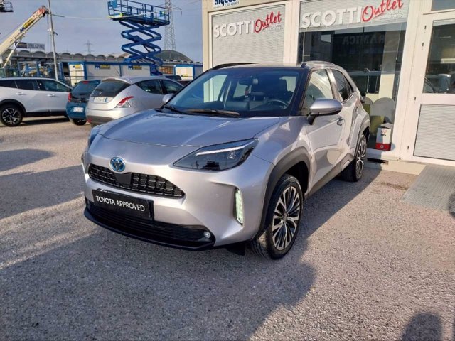 TOYOTA Yaris cross 1.5h lounge fwd 116cv e-cvt