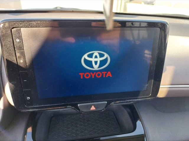 TOYOTA Yaris cross 1.5h lounge fwd 116cv e-cvt