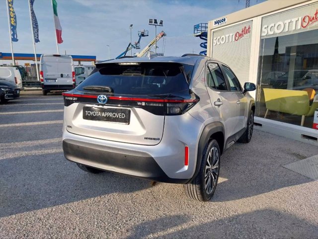 TOYOTA Yaris cross 1.5h lounge fwd 116cv e-cvt