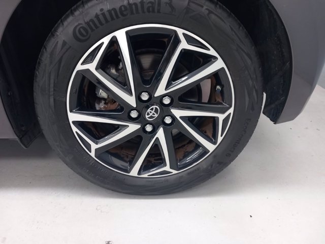 TOYOTA Yaris 1.5h trend
