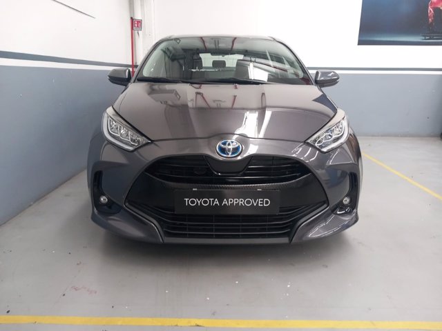 TOYOTA Yaris 1.5h trend