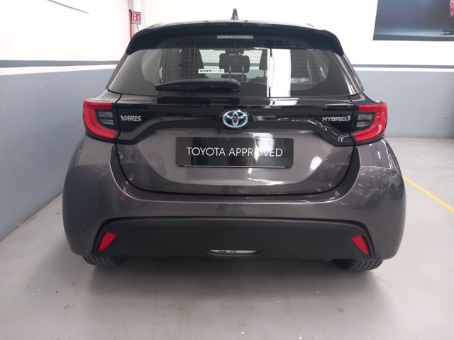 TOYOTA Yaris 1.5h trend