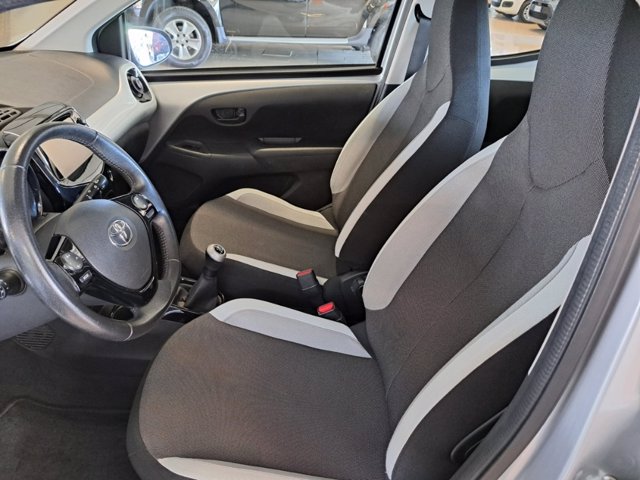 TOYOTA Aygo 5p 1.0 x-cite