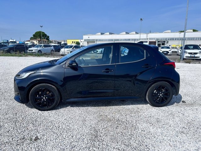 TOYOTA Yaris 1.5h trend
