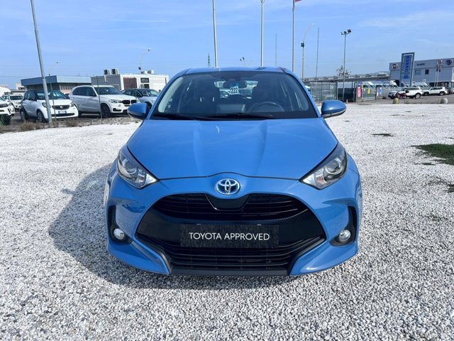 TOYOTA Yaris 1.5h active